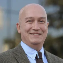 Prof. Dr. Semih Keskil — Çankaya, Ankara. Portre fotoğrafı.
