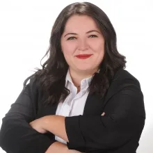 Psk. Pınar Hocaoğlu — Psikoloji, İstanbul. Portre fotoğrafı.