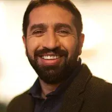 Op. Dr. İhsan Oruk — Genel Cerrahi, Eskişehir. Portre fotoğrafı.