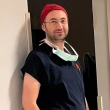 Dr. Öğr. Üyesi Halil Tosun — Melikgazi, Kayseri. Portre fotoğrafı.