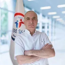 Prof. Dr. Fuat Tosun — Kulak Burun Boğaz, Çankaya, Ankara. Portre fotoğrafı.
