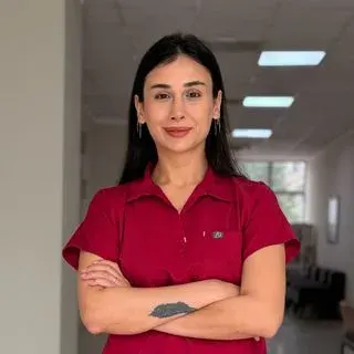 Op. Dr. Eda Sevinç Aslan Aygün — Kadın Hastalıkları Ve Doğum, Adana. Portre fotoğrafı.
