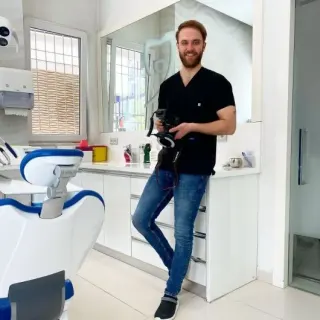 Dt. Akansel Karasu profilinde yer alan galeri fotoğrafı.