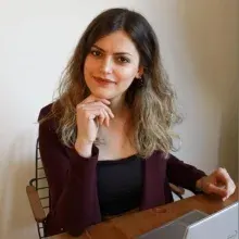 Dyt. Betül Demirel — Diyetisyen, Elazığ. Portre fotoğrafı.