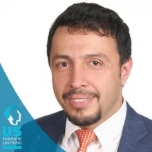 Uzm. Dr. Yasin Genç — Psikiyatri, Beşiktaş, İstanbul. Portre fotoğrafı.
