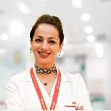 Uzm. Dr. Esma Türkmen — Çocuk Sağlığı Ve Hastalıkları, Bahçelievler, İstanbul. Portre fotoğrafı.