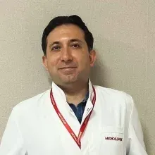 Op. Dr. Yavuz Çiçek — Kadın Hastalıkları Ve Doğum, Seyhan, Adana. Portre fotoğrafı.