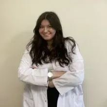 Dkt. Aybüke Kazım — Dil ve Konuşma Terapisi, Bursa. Portre fotoğrafı.