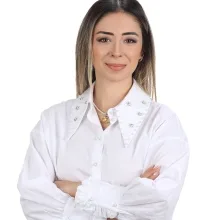 Uzm. Psk. Büşra Uysal — Psikoloji, Mersin. Portre fotoğrafı.