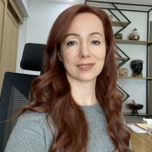 Uzm. Dr. Sibel Yorgancılar — Dermatoloji, Diyarbakır. Portre fotoğrafı.