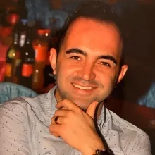 Uzm. Psk. Atakan Aslan — Psikoloji, Aydın. Portre fotoğrafı.