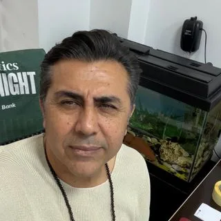Dr. Naim Çakar — Aile Hekimliği, Aydın. Portre fotoğrafı.