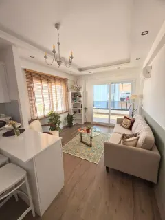 Uzm. Dyt. Saliha Eren profilinde yer alan galeri fotoğrafı.