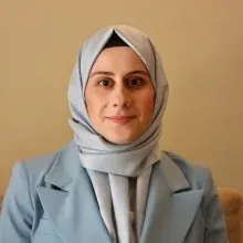 Kl. Psk. Dr. Gülşen Karaman — Psikoloji. Portre fotoğrafı.