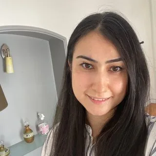 Kl. Psk. Duygu Say — İstanbul. Portre fotoğrafı.