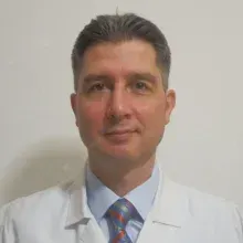 Doç. Dr. Ömer Karakoç — Kulak Burun Boğaz, Ankara. Portre fotoğrafı.
