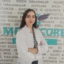 Fzt. Gülben Gizem Yaşar — Fizyoterapi Ve Rehabilitasyon. Portre fotoğrafı.