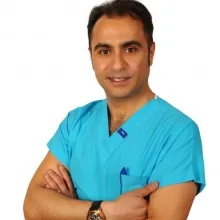 Op. Dr. Mehmet Hatemi — Genel Cerrahi, İstanbul. Portre fotoğrafı.