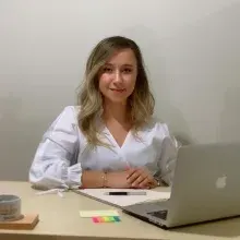 Psk. Dan. Büşra Gürkale — Psikolojik Danışma ve Rehberlik. Portre fotoğrafı.