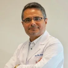 Prof. Dr. Salim Yüce — Kulak Burun Boğaz, Pendik, İstanbul. Portre fotoğrafı.
