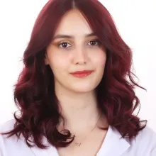 Dyt. Melis Aydın — Diyetisyen. Portre fotoğrafı.