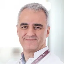 Op. Dr. Gürkan Ünal — Kulak Burun Boğaz, Nilüfer, Bursa. Portre fotoğrafı.