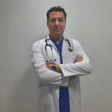 Op. Dr. Murat Karabiga — Kalp Ve Damar Cerrahisi, Antalya. Portre fotoğrafı.