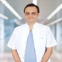 Op. Dr. Fatih Birol — Kartal, İstanbul. Portre fotoğrafı.