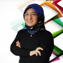 İlknur Özhan — Aile Danışmanlığı. Portre fotoğrafı.