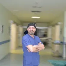Op. Dr. Abidin Yıldırım — Üroloji. Portre fotoğrafı.