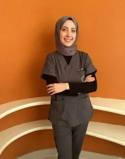 Dt. Seçil Öz profilinde yer alan galeri fotoğrafı.
