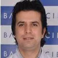 Prof. Dr. Sinan Yavuz — Tıbbi Onkoloji, Seyhan, Adana. Portre fotoğrafı.