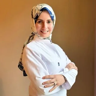 Uzm. Dr. Esra Kağnıcıoğlu — Fiziksel Tıp Ve Rehabilitasyon, Kadıköy, İstanbul. Portre fotoğrafı.