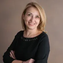 Prof. Dr. Şebnem Bıçakcı — Nöroloji, Adana. Portre fotoğrafı.