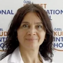 Prof. Dr. Gülümser Heper — Kardiyoloji, Çankaya, Ankara. Portre fotoğrafı.