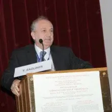 Prof. Dr. Yahya Sağlıker — Adana. Portre fotoğrafı.
