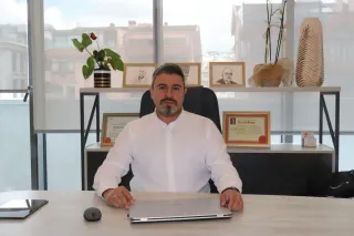 Op. Dr. İbrahim Kasapoğlu profilinde yer alan galeri fotoğrafı.