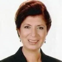 Uzm. Dr. Meryem Serpil Yazıcı — Nöroloji, Şişli, İstanbul. Portre fotoğrafı.