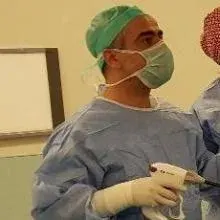 Doç. Dr. Haluk Söylemez — İstanbul. Portre fotoğrafı.