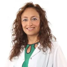 Uzm. Dr. Canan Kuş Saydam — İç Hastalıkları, Üsküdar, İstanbul. Portre fotoğrafı.