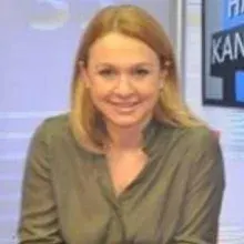 Op. Dr. Esra Akça — Genel Cerrahi, Konak, İzmir. Portre fotoğrafı.