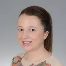 Doç. Dr. Elif Öztürk Bayazıt — Ankara. Portre fotoğrafı.