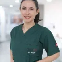 Dr. Dt. Şima Ahmetzade — Protetik Diş Tedavisi, Kartal, İstanbul. Portre fotoğrafı.