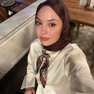 Fzt. Duygu Baş — Fizyoterapi Ve Rehabilitasyon, Yomra, Trabzon. Portre fotoğrafı.