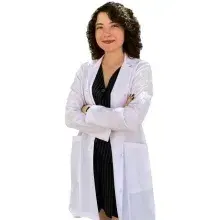 Dkt. Gizem Erdem — Dil ve Konuşma Terapisi, Mersin. Portre fotoğrafı.