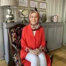 Uzm. Dr. Nurgül Yeşilyaprak — Psikiyatri, Mersin. Portre fotoğrafı.
