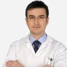 Op. Dr. Levent Türk — Üroloji, İstanbul. Portre fotoğrafı.