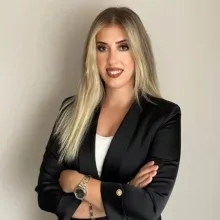 Psk. Ayşenur Ölmez — Psikoloji, Çorum. Portre fotoğrafı.