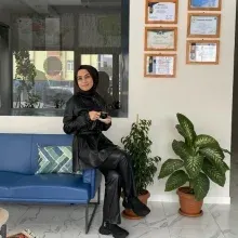 Dyt. Begüm Kaynak — Diyetisyen. Portre fotoğrafı.