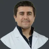 Op. Dr. Oğuzhan Çamlıca — Beyin Ve Sinir Cerrahisi. Portre fotoğrafı.